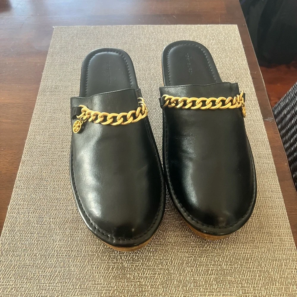 Tori‎ Burch Mini Benton Clogs on Black Leather with Gold Accent Chain
